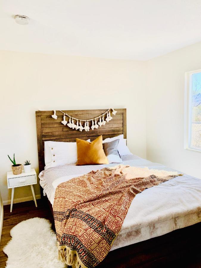 Casa Agave: Comfy Joshua Tree Cottage With Free Breakfast Bar Bagian luar foto