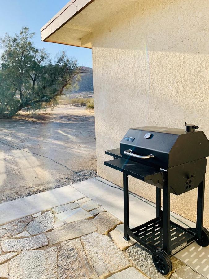 Casa Agave: Comfy Joshua Tree Cottage With Free Breakfast Bar Bagian luar foto