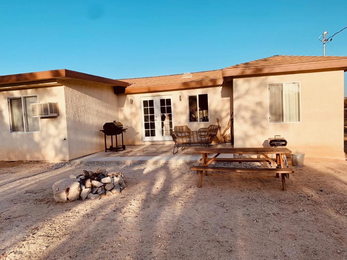 Casa Agave: Comfy Joshua Tree Cottage With Free Breakfast Bar Bagian luar foto