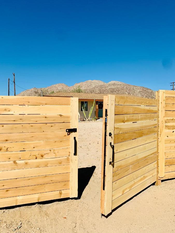 Casa Agave: Comfy Joshua Tree Cottage With Free Breakfast Bar Bagian luar foto