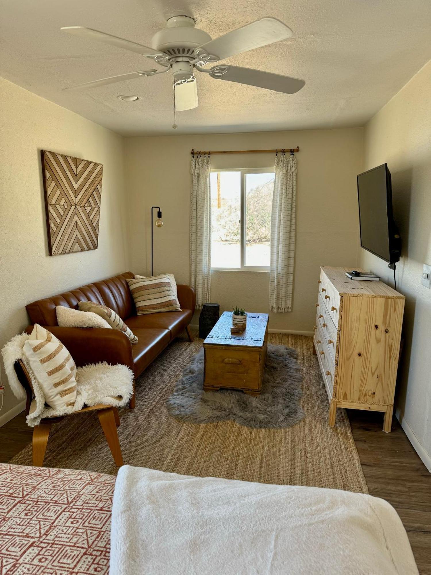 Casa Agave: Comfy Joshua Tree Cottage With Free Breakfast Bar Bagian luar foto