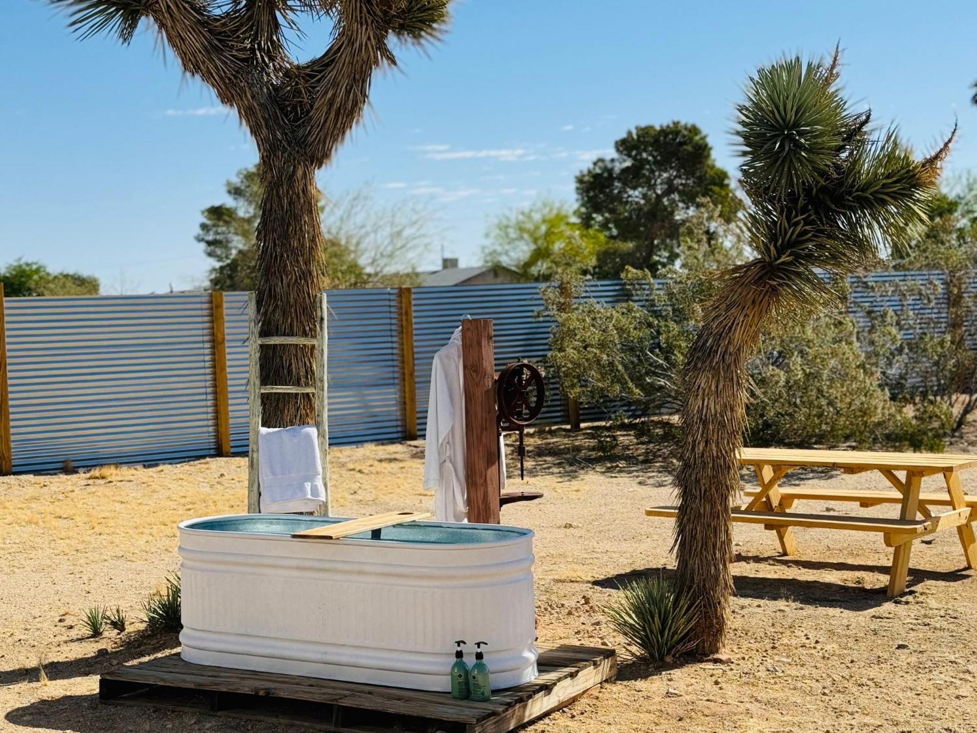 Casa Agave: Comfy Joshua Tree Cottage With Free Breakfast Bar Bagian luar foto